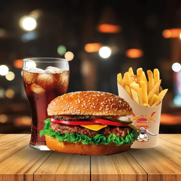 Photo menu hamburger avec frites et boisson